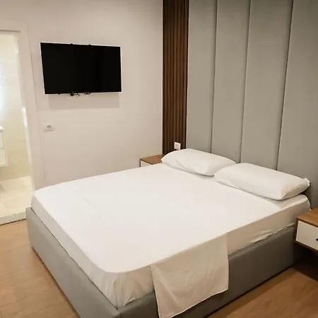 Hotel Venezia Shëngjin