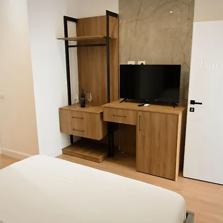 Venezia فندق Shëngjin